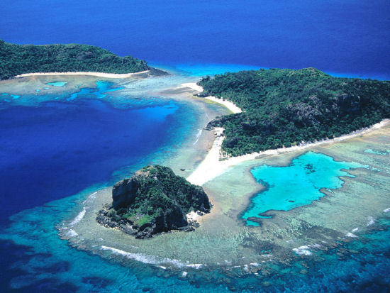 VIVERE ALLE ISOLE FIJI VIVERE ALLE ISOLE FIJI